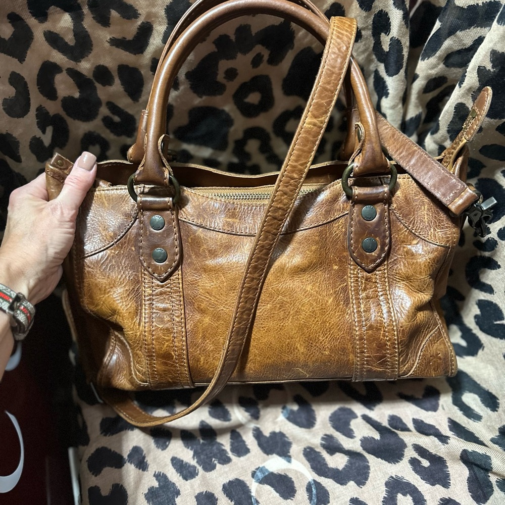 FRYE Melissa Satchel Handbag W/Shoulder Strap. Cognac.